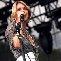 Liz Phair performs at Lollapalooza, Saturday, July 23rd, 2005 - Photo credit: E. Jason Wambsgans / Chicago Tribune