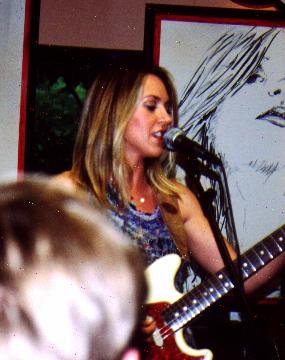 Liz at Chicago Tower Records, July 9, 2003