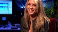 Liz Phair on Young Hollywood
